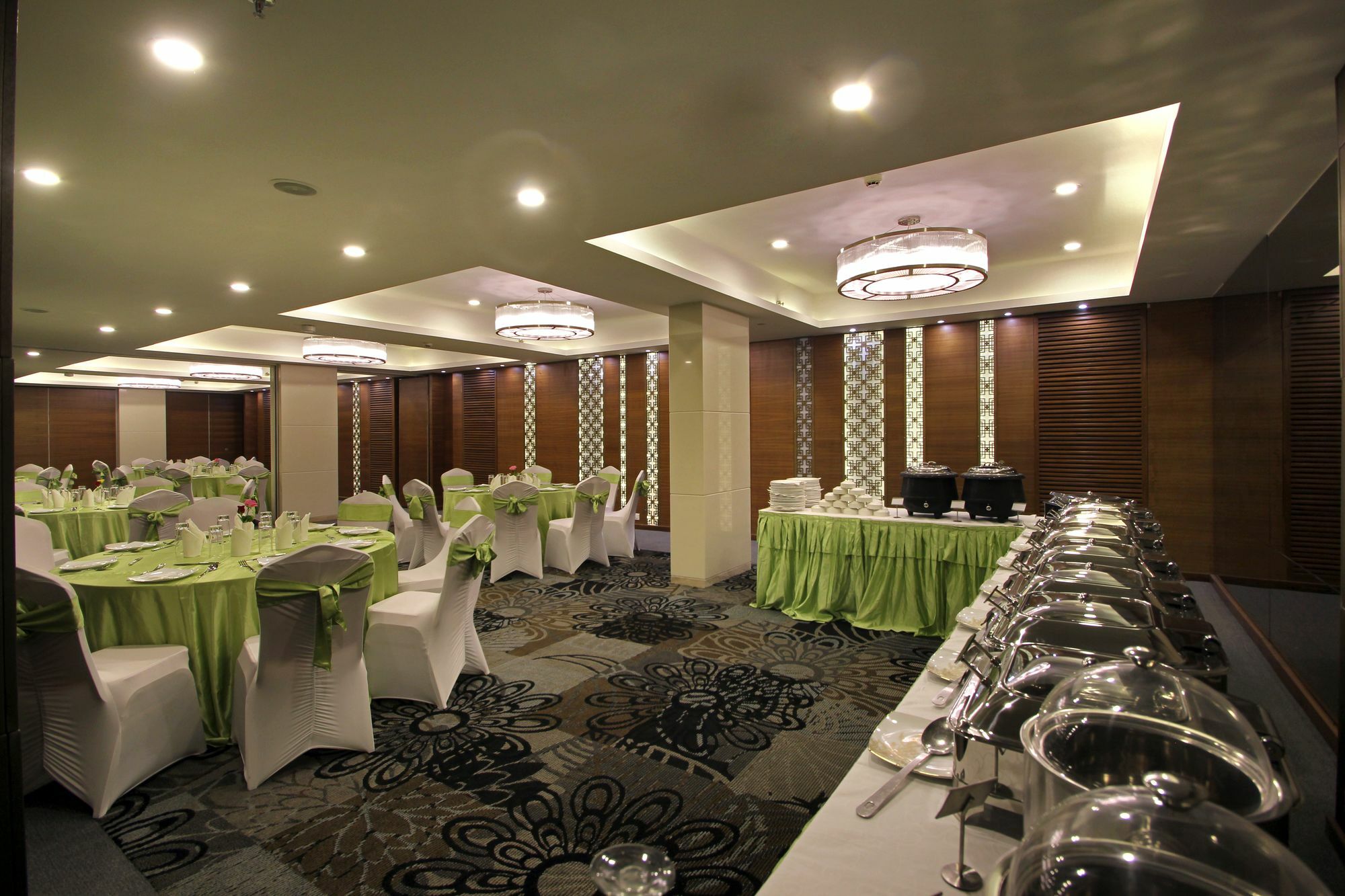 Hotel Comfotel Haiderabad Buitenkant foto