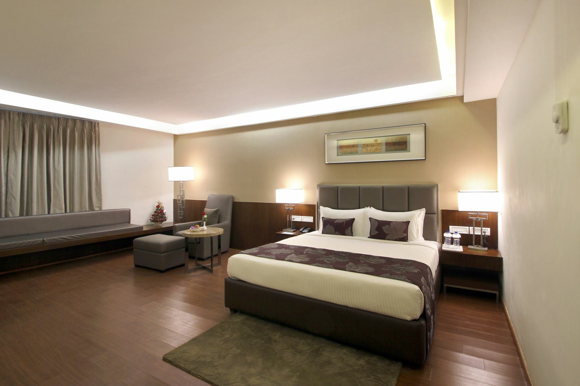 Hotel Comfotel Haiderabad Buitenkant foto